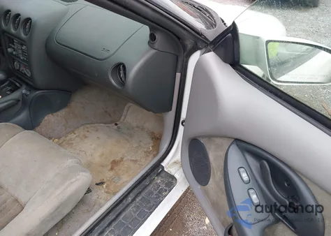 1994 Pontiac Firebird z USA, uszkodzony, nr VIN 2G2FS22S9R2221658